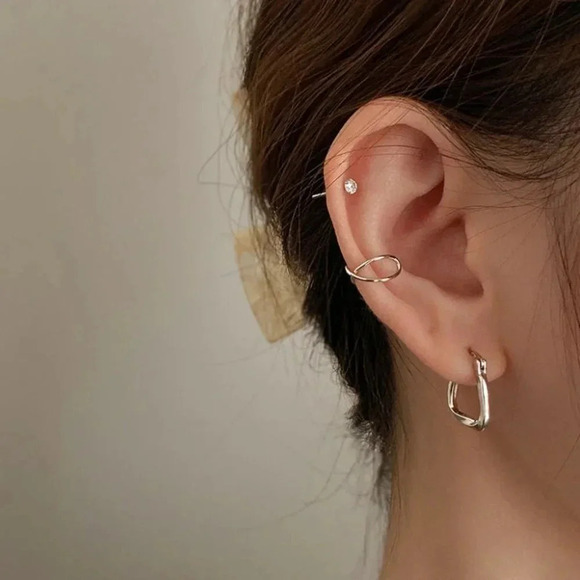 925 Sterling Silver Triangle Hoop Earrings Minimalist Small Hoop Earrings - Picture 3 of 7